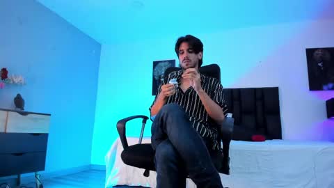 dannyperlaza online show from April 21, 3:13 am