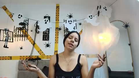 Snapshot of dannysamm chatting on October 31, 2:07 pm dannysamm online show from October 31, 2:07 pm