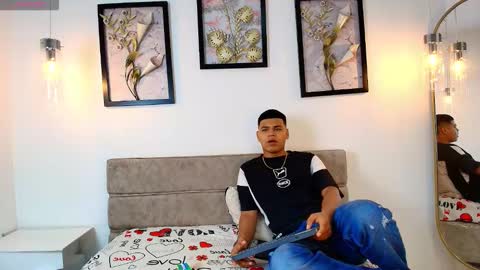 Snapshot of dannysamm chatting on November 30, 12:31 pm dannysamm online show from November 30, 12:31 pm