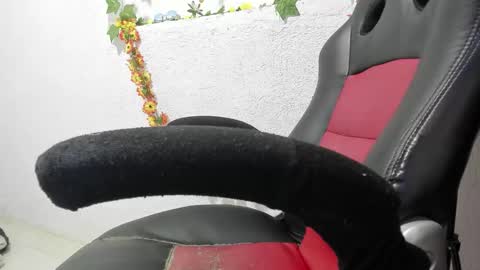 Snapshot of dannyscortt chatting on October 28, 10:56 pm DannyScott online show from October 28, 10:56 pm