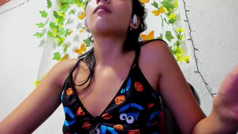 Snapshot of dannyscortt chatting on December 1, 3:55 am DannyScott online show from December 1, 3:55 am