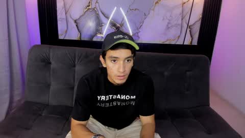 Snapshot of dante_18cm chatting on May 25, 12:49 am Dante online show from May 25, 12:49 am