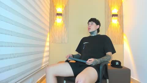 dante_armstrong online show from November 11, 4:34 am