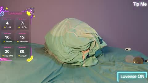 dante_bear online show from November 3, 8:15 am