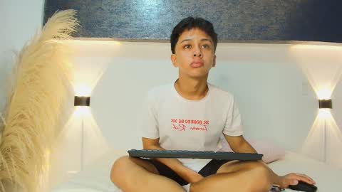 Snapshot of dante_bre chatting on February 24, 11:32 am dante_bre online show from February 24, 11:32 am