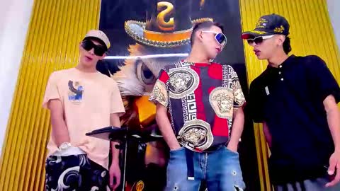 dante_brown1 online show from October 11, 9:35 pm