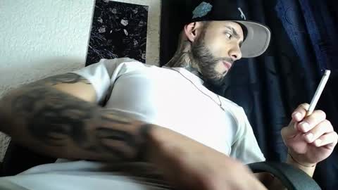 dante_d_angelo_ online show from October 28, 10:23 pm