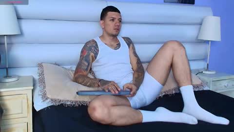 Snapshot of dante_flamee chatting on May 19, 1:39 pm dante_flamee online show from May 19, 1:39 pm