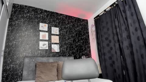 Snapshot of dante_sstrong chatting on January 12, 10:23 am Dante Sstrong online show from January 12, 10:23 am