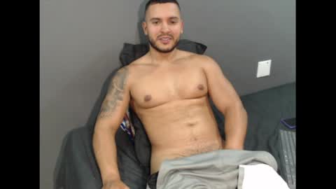 dantebrown1 online show from May 26, 2:40 am