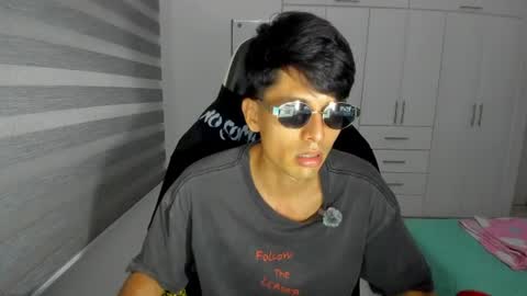 X Dante7373574 online show from July 12, 3:19 am