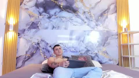 Snapshot of dantee_dark chatting on December 4, 7:44 pm DANTE DARK online show from December 4, 7:44 pm