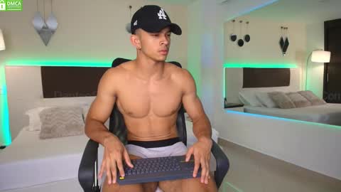 Dante online show from February 25, 8:41 pm