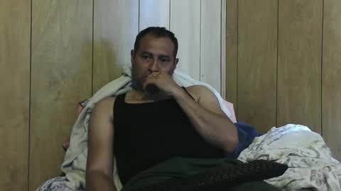 Snapshot of dantehot82 chatting on December 1, 6:41 pm dantehot82 online show from December 1, 6:41 pm