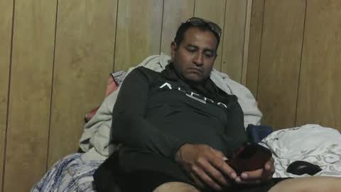 Snapshot of dantehot82 chatting on December 1, 10:21 pm dantehot82 online show from December 1, 10:21 pm