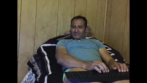 Snapshot of dantehot82 chatting on December 4, 12:52 am dantehot82 online show from December 4, 12:52 am