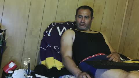 Snapshot of dantehot82 chatting on December 5, 11:40 pm dantehot82 online show from December 5, 11:40 pm