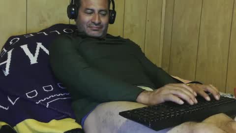 Snapshot of dantehot82 chatting on December 6, 2:46 am dantehot82 online show from December 6, 2:46 am