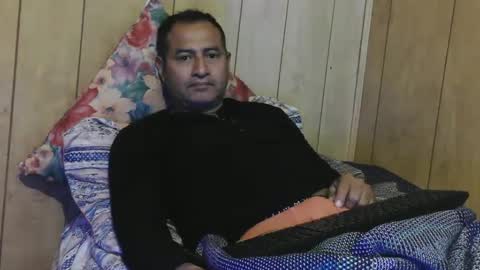 Snapshot of dantehot82 chatting on December 25, 2:02 pm dantehot82 online show from December 25, 2:02 pm