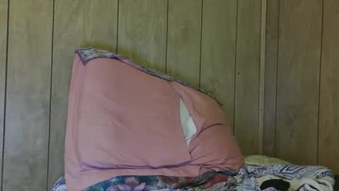 Snapshot of dantehot82 chatting on January 2, 10:44 pm dantehot82 online show from January 2, 10:44 pm