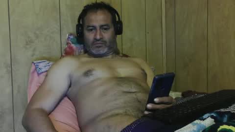 Snapshot of dantehot82 chatting on January 4, 2:56 am dantehot82 online show from January 4, 2:56 am