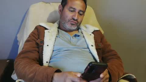 Snapshot of dantehot82 chatting on January 4, 10:34 pm dantehot82 online show from January 4, 10:34 pm