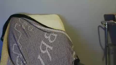 Snapshot of dantehot82 chatting on January 9, 1:08 am dantehot82 online show from January 9, 1:08 am