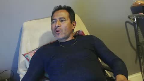 Snapshot of dantehot82 chatting on January 15, 1:12 am dantehot82 online show from January 15, 1:12 am