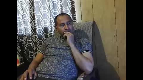 Snapshot of dantehot82 chatting on February 2, 9:56 pm dantehot82 online show from February 2, 9:56 pm