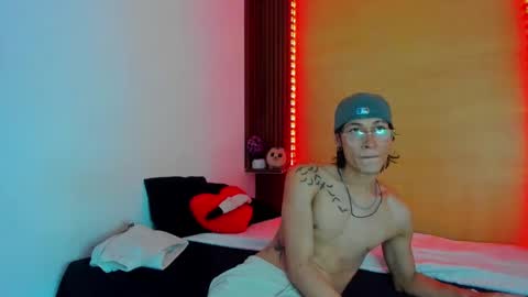 dantelord_ online show from March 10, 9:18 pm