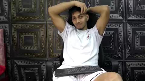 Snapshot of danterafaelo chatting on April 25, 5:10 pm Dante online show from April 25, 5:10 pm