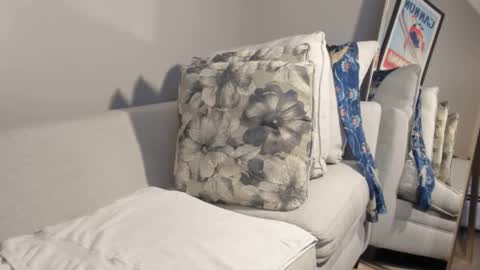 Mark online show from February 18, 7:15 am