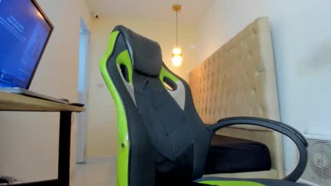 dantex_ online show from November 13, 2:21 am