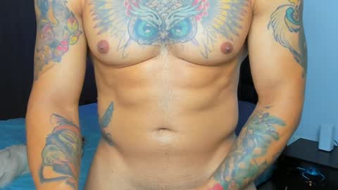 danyfitguy_ online show from December 16, 12:48 am