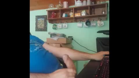 Snapshot of danym89 chatting on May 4, 9:38 am danym89 online show from May 4, 9:38 am