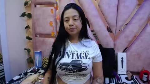 DanySwet online show from December 1, 8:25 pm