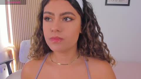 Antonella Mora online show from December 2, 12:18 pm