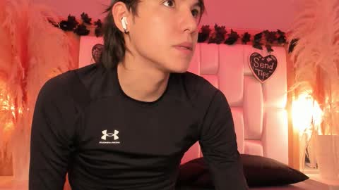 daphne_and_roger online show from February 28, 11:11 am