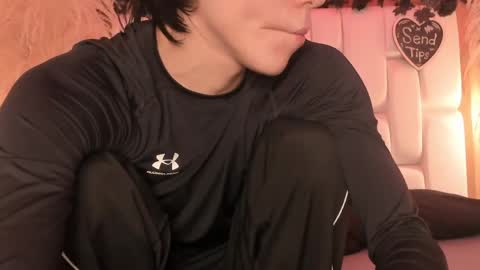 daphne_and_roger online show from April 9, 11:04 am