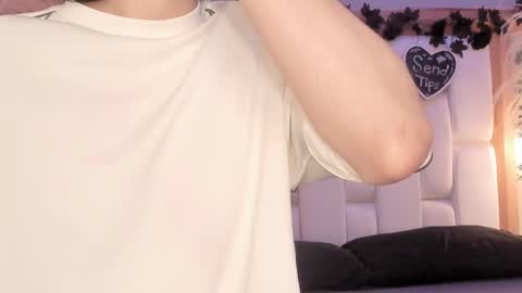 daphne_and_roger online show from April 22, 11:12 am