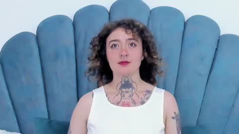 Daphne Blunt online show from December 11, 9:41 am