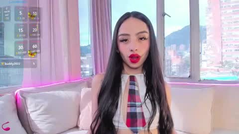 Snapshot of daphne_chers chatting on September 18, 8:33 pm daphne_chers online show from September 18, 8:33 pm