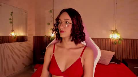 Daphne online show from December 17, 3:12 am