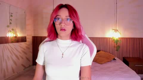 Daphne online show from June 6, 2:38 am