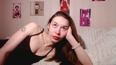 Daphne Darkthorn online show from April 23, 7:05 pm