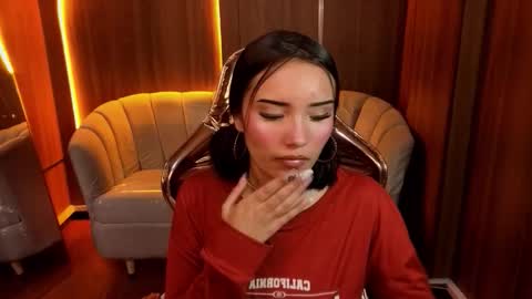 daphne_nicole_b online show from March 27, 1:11 pm