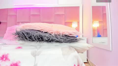 Daphne online show from December 3, 12:35 am