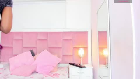 Daphne online show from December 10, 7:11 pm