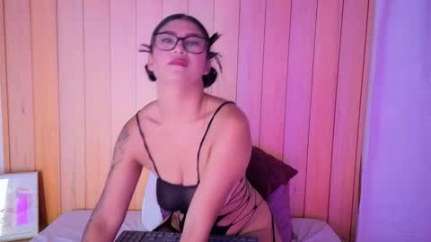 Snapshot of daphnevans chatting on November 12, 3:40 am Daphne online show from November 12, 3:40 am