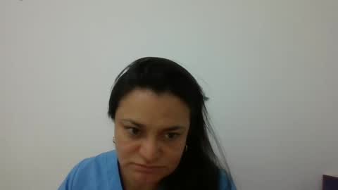 Snapshot of dapnne24 chatting on January 15, 2:35 pm dapnne online show from January 15, 2:35 pm